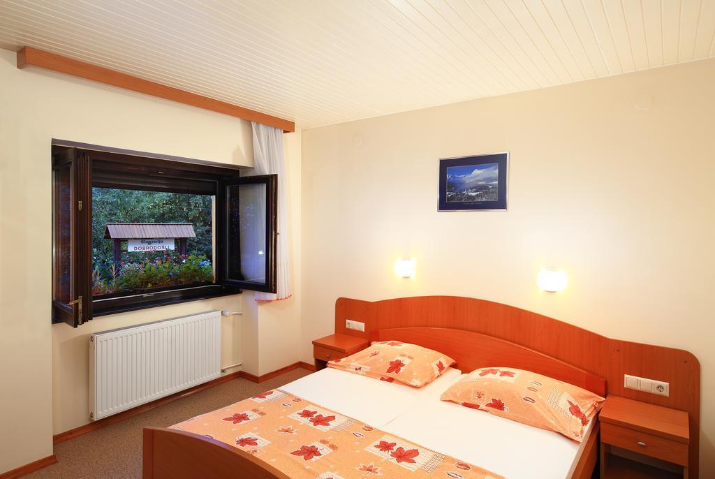 Rooms Sustersic Ljubljana Exterior photo