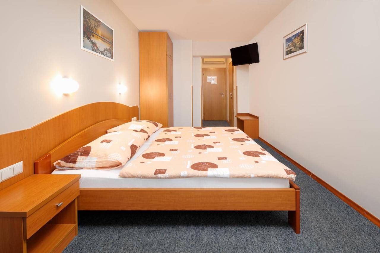 Rooms Sustersic Ljubljana Exterior photo